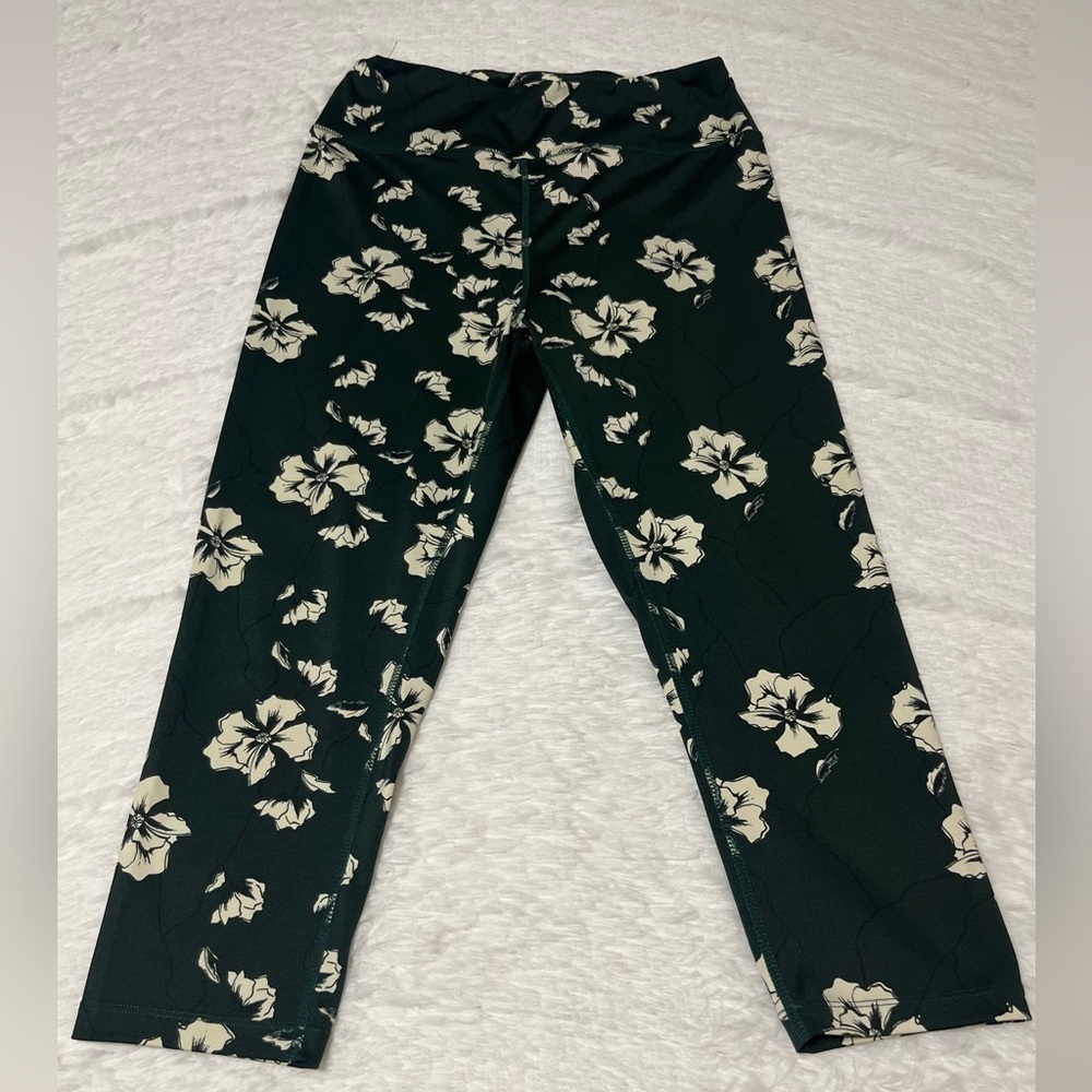 Sam Edelman Bold Garden Print Loden Capri Leggings